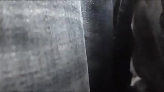 Dotikanje sebe v javnosti