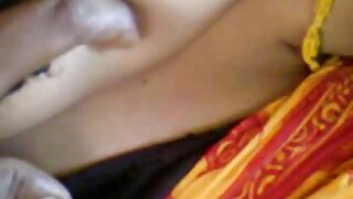 Naredi z mojimi joški kar hočeš