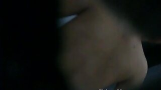 Busty babe in njen BF igra