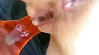 Očarljiva babe sesa moj kurac