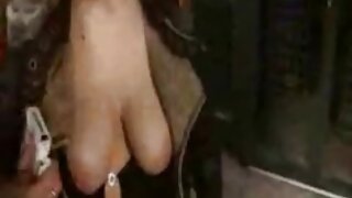 Dekle z lepo rit in trdim seksom