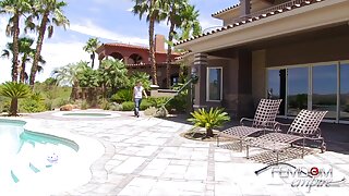 Teen je cumshot v njenih ustih