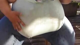 Blondinka dobi velik kurac in cum v usta