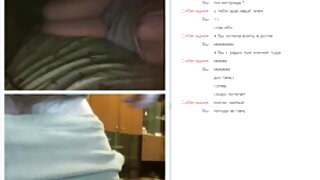 Ljubiteljsko dekle jaha tiča