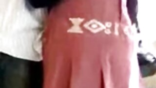 Milf dela moj kurac s svojimi usti