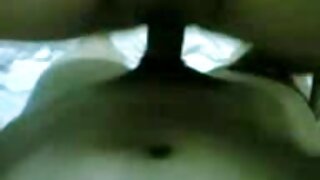 Seksi punca se igra s svojo piko