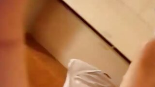 Tako lepo blondinka milf žena ne skrbi, da je njena mati doma in to počne, prekleto