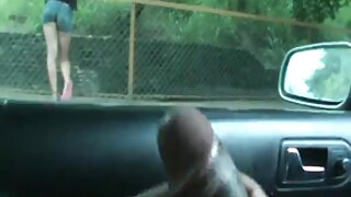 Vadimo spolne vaje in to jo ohranja v odlični formi