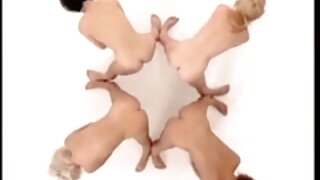 Neustavljiva blondinka spodbuja vroče kreten