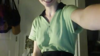 Žena z velikimi joški