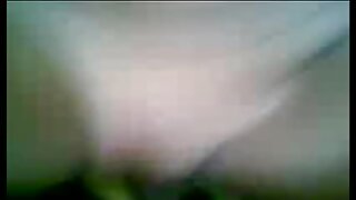 Tukaj so moje lepe okrogle joške