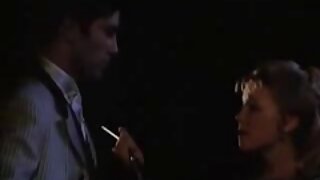 Njena tesna rit je popolna