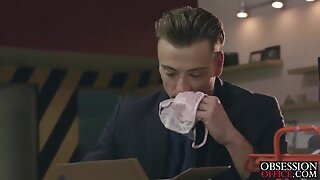 Vrtam njeno azijsko pizo