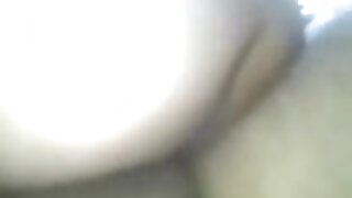 Jebi mojo punco z velikimi joški in obrito muco