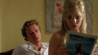 ZRELA ŽENA SI Z MLADIM