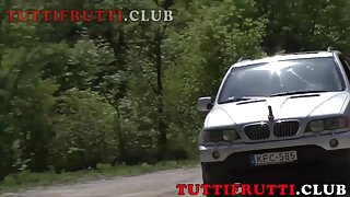 Tako lepo francosko rjavolasko poberejo amaterski promotorji na ulici