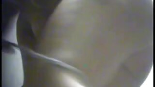 Milf z velikimi joški klepeta v seks klepetu