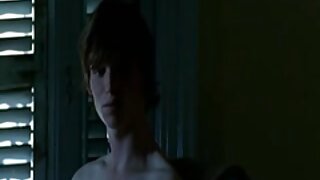 Vroča nega obraza za švedsko blondino